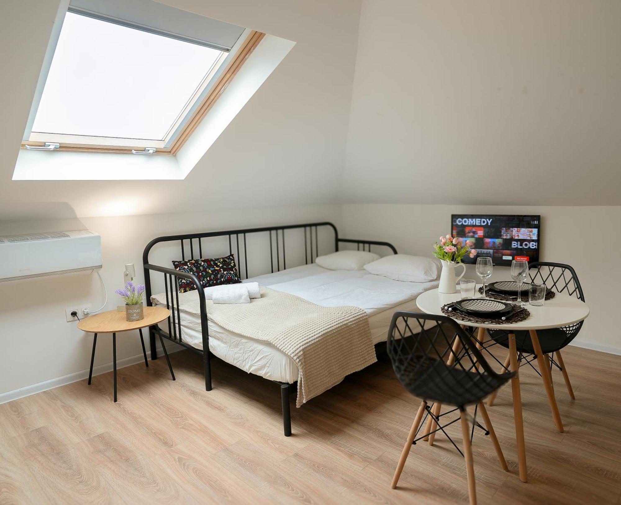 Lily'S Studio 1 By Bulgarentals - Central Sofie Exteriér fotografie